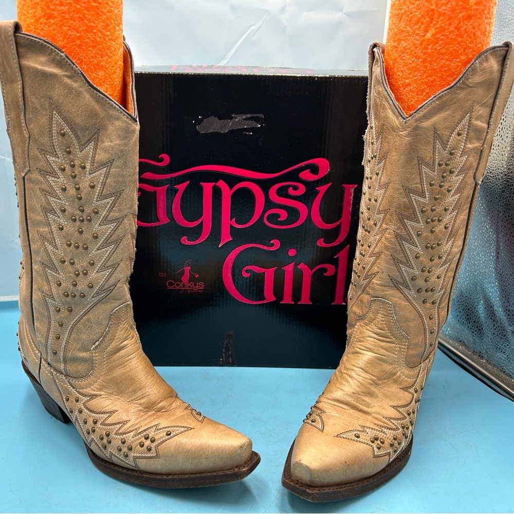 Gypsy girl women 7 studded cowgirl boots